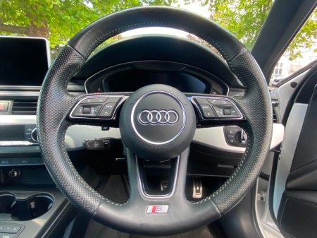2017 Audi A4 - photo 16