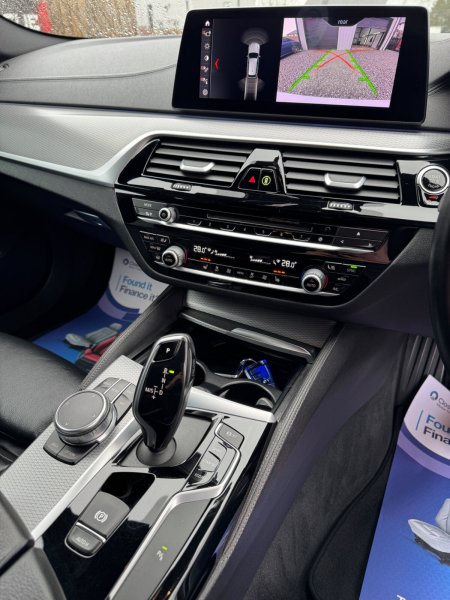 2019 BMW 5-Series - photo 17