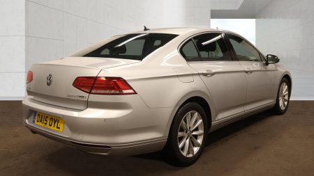 2015 Volkswagen Passat - photo 4