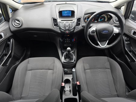 2016 Ford Fiesta - photo 10