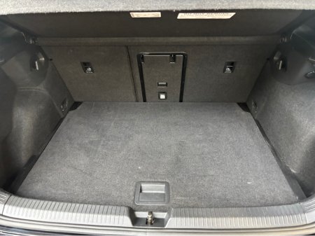 2024 Volkswagen Golf - photo 3