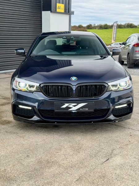 2020 BMW 5-Series - photo 4