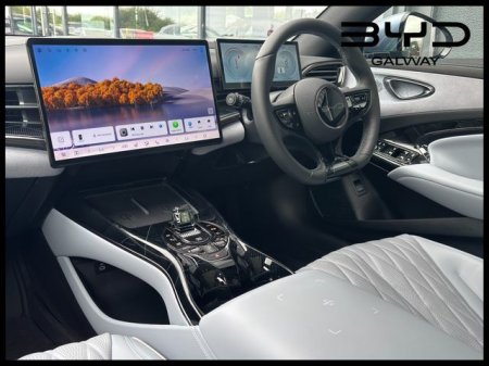 2025 BYD SEAL - photo 10