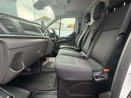 2023 Ford Transit Custom - photo 19