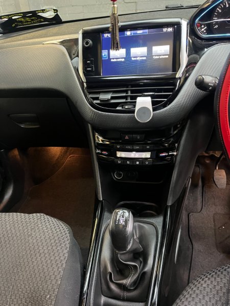 2017 Peugeot 2008 - photo 21