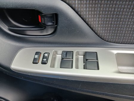 2016 Toyota Yaris - photo 20