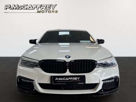 2017 BMW 5-Series - photo 2