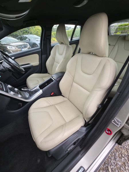 2017 Volvo V60 - photo 12