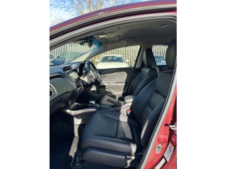 2015 Honda Grace - photo 14