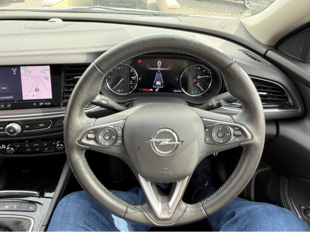 2022 Opel Insignia - photo 16