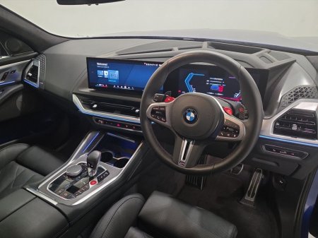 2025 BMW XM - photo 6