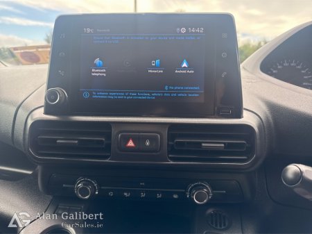 2023 Peugeot Partner - photo 12