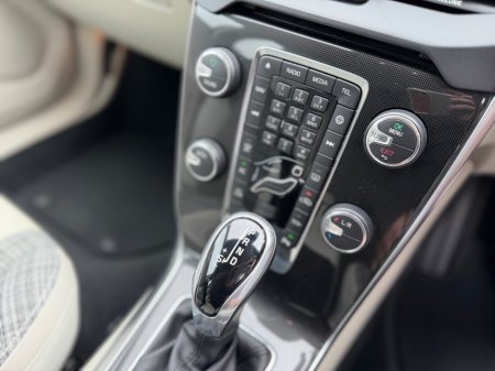 2018 Volvo V40 - photo 32