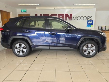 2025 Toyota RAV4 - photo 3