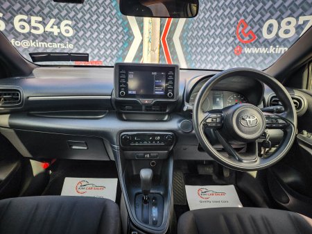 2023 Toyota Yaris - photo 17