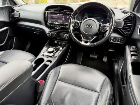 2021 Kia e-Soul - photo 17