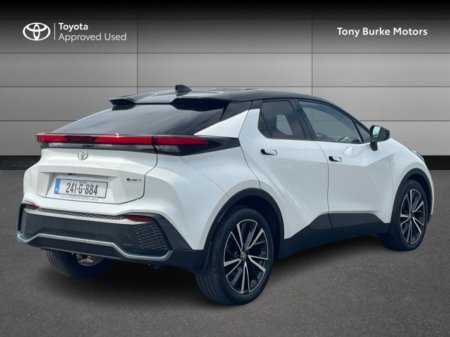 2024 Toyota C-HR - photo 2