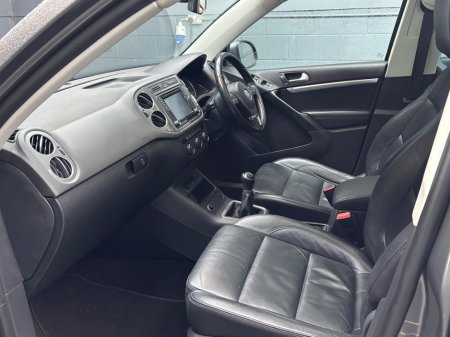2015 Volkswagen Tiguan - photo 14