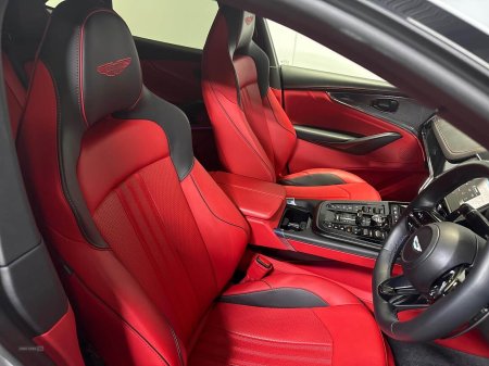 2024 Aston Martin DBX - photo 37