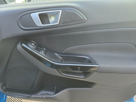 2014 Ford Fiesta - photo 19