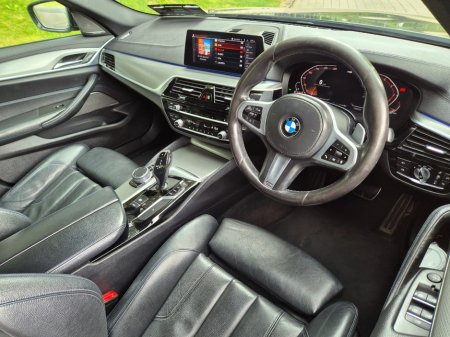 2020 BMW 5-Series - photo 10