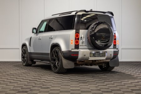 2024 Land Rover Defender - photo 4