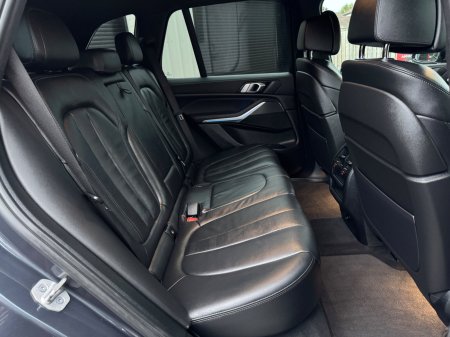 2022 BMW X5 - photo 18
