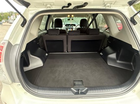 2015 Toyota Prius - photo 13