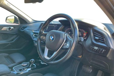 2021 BMW 1-Series - photo 9