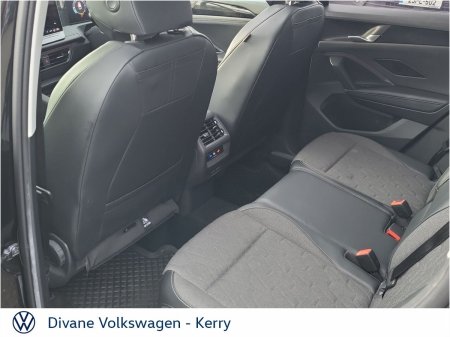 2025 Volkswagen Tiguan - photo 26