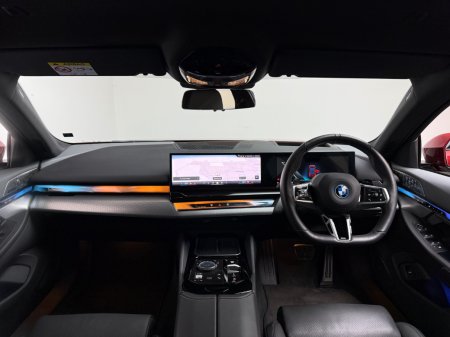 2025 BMW 5-Series - photo 11