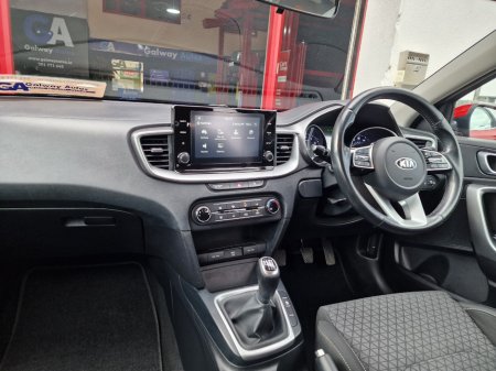 2020 Kia XCeed - photo 28
