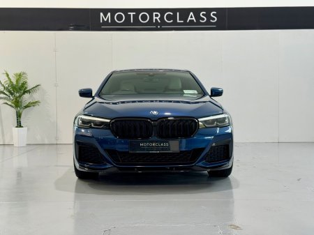 2022 BMW 5-Series - photo 2
