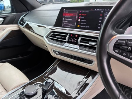 2020 BMW X5 - photo 7