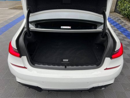 2021 BMW 3-Series - photo 14