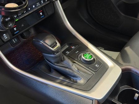 2025 Toyota RAV4 - photo 23