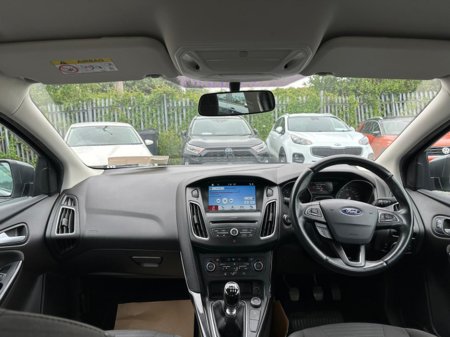 2018 Ford Focus - photo 14