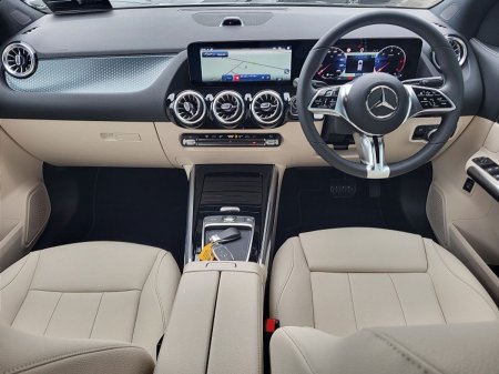 2027 Mercedes-Benz GLA - photo 4