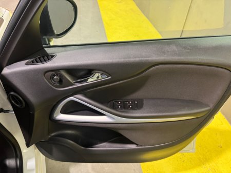 2015 Vauxhall Zafira - photo 29
