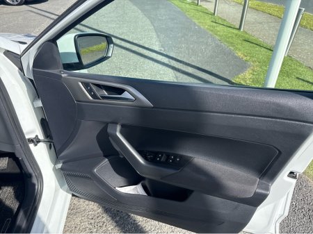 2020 Volkswagen Polo - photo 12