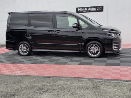 2016 Toyota Voxy - photo 22