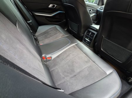 2023 BMW 3-Series - photo 22