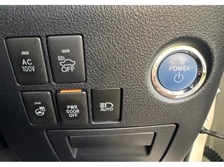 2015 Toyota Alphard - photo 24