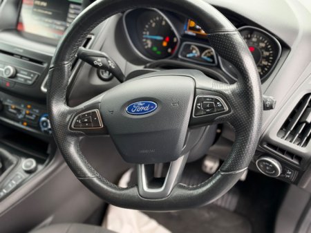 2016 Ford Focus - photo 9