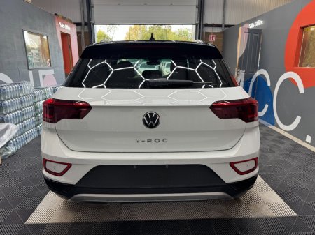 2024 Volkswagen T-Roc - photo 4