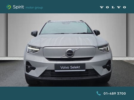 2025 Volvo XC40 - photo 8