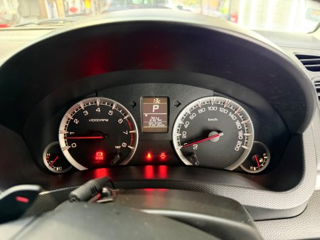 2014 Suzuki Swift - photo 11