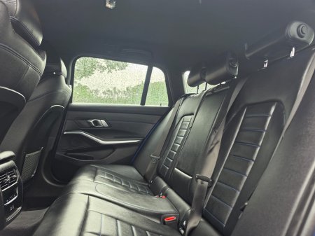 2023 BMW 3-Series - photo 15