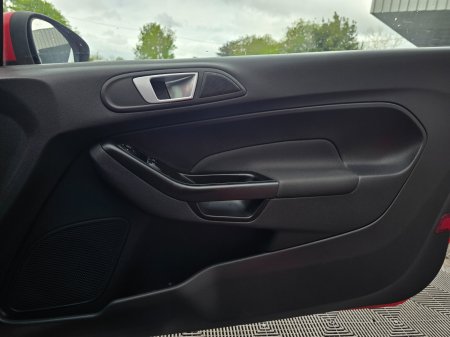 2017 Ford Fiesta - photo 18
