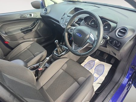2015 Ford Fiesta - photo 10